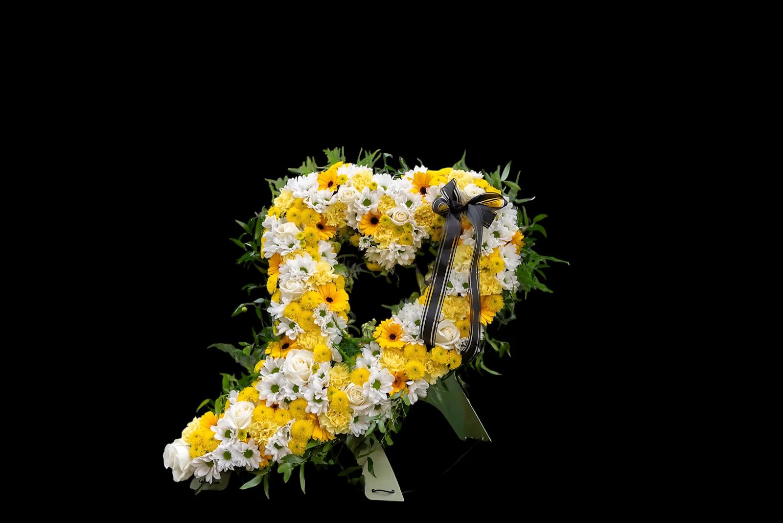 Golden Daisy Heart